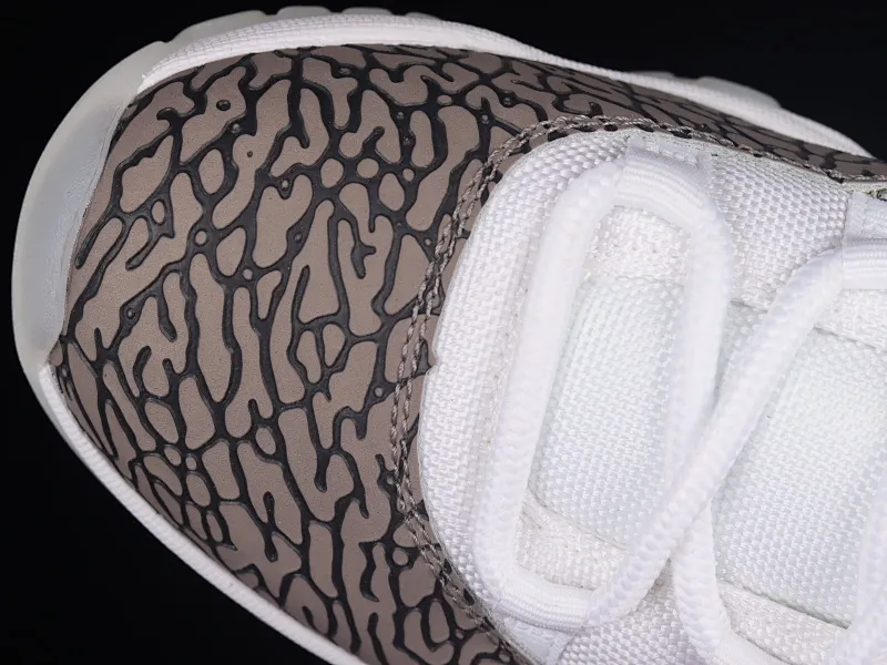 All categories Air Jordan Jordan series basketball shoes Air Jordan 11 F version Air Jordan AJ11 Low "White Cement" AJ11 Joe 11 white cement gray snake pattern genuine carbon AV2187-140